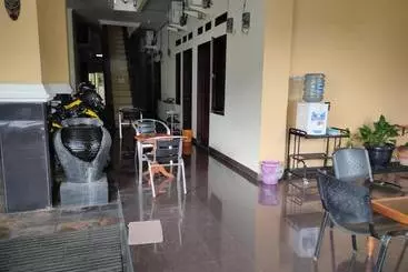 Otel Oyo 90170 Griya Palem