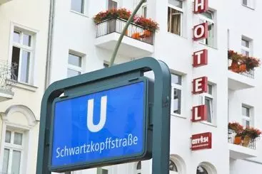 City 54 Hotel & Hostel