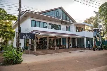 Hostel By The Sea Koh Mak Boutique Guesthouse