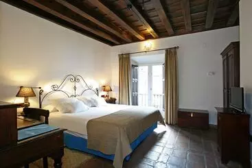 Hotel El Ladron De Agua Palacete