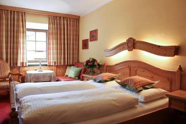 Hotel Strasshofer