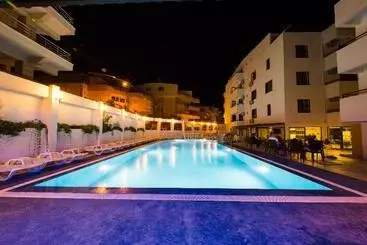 Appart'hotel Tuntas Suites Altinkum