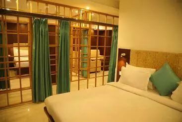 Hotel Ganga Aatitheyam