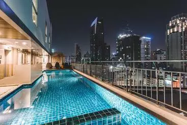 Hotel Adelphi Suites Bangkok