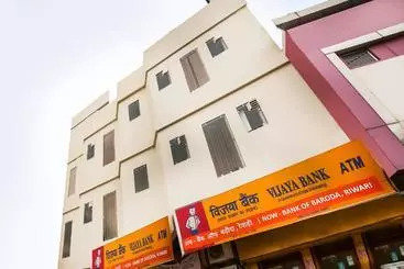 Hotel Oyo 44643  Hn