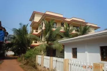 Pensió Vailankanni Holiday Homes