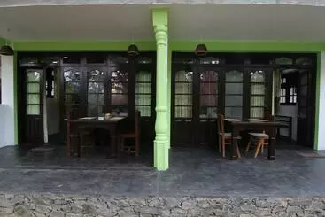 Retkeilymaja Villa Eden Paradise