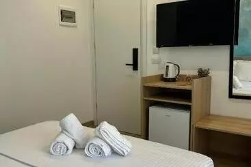 Aamiaismajoitus (B&B) Emaar Hotel Ksamil Beachfront , Newly Renovated