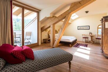 酒店 Der Zirmerhof