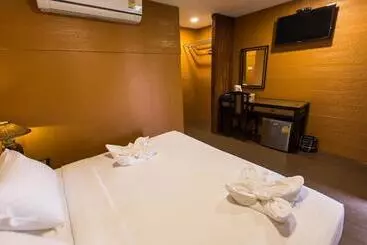 هتل Marina Jomtien Beach