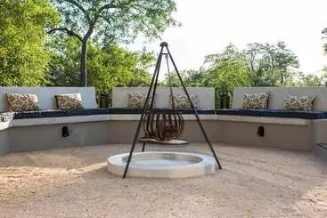 ホテル Rafiki Bush Lodge