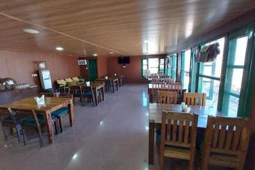 Hotel Himalayan High, Auli, By Himalayan Eco Lodges