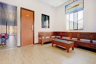 Hotel Oyo 90367 Homestay 81 Penuin