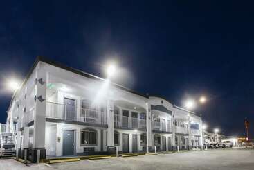 هتل Space City Inn