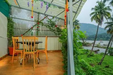 Athirappilly Polaris Resort