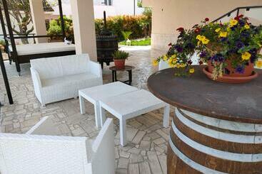 مبيت وإفطار Villa Diega