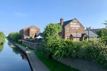 Hotel Boat & Horses Inn