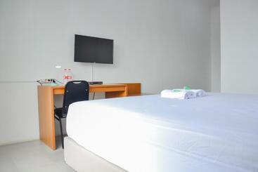 Szálloda Bumi Ciboled Mitra Reddoorz Near Gerbang Tol Pamulihan