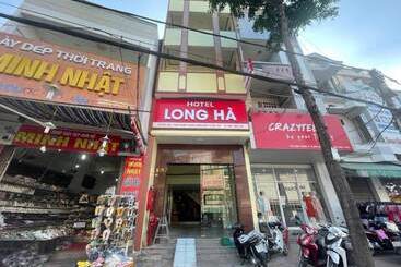 هتل Khách Sạn Long Hà