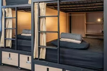 Tequila Sunrise Hostel Surfers Paradise