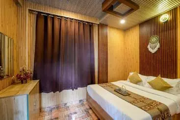 Babylon Resort