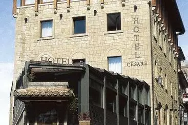 ホテル Cesare