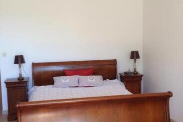 민박 Le Relais De La Tour