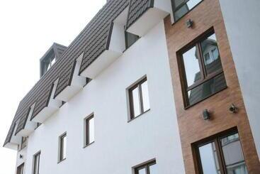 Apartmanszálloda Kraljev Konak