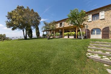 Szálloda Agriturismo Podere L'aione