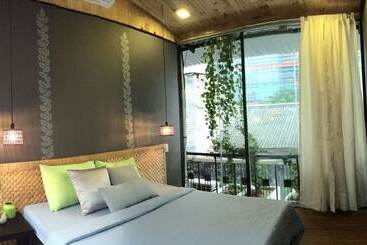 هتل Domino Homestay