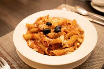 Dreamland Gold Resort &