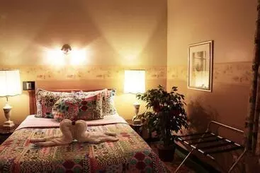 Отель Auberge Manoir Ville Marie