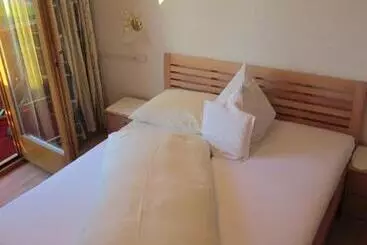 فندق Café Restaurant Matzelsdorfer Hof