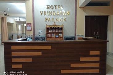 هتل Vrindavan Palace