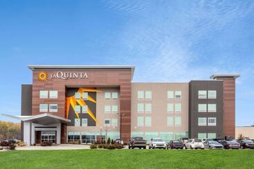 هتل La Quinta Inn & Suites By Wyndham Shorewood