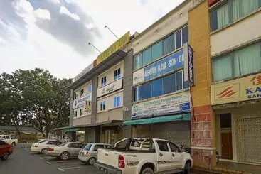 Hotelli Oyo 90248 Kapitan Inn