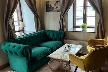 Hotel Salamander   Garni