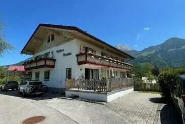 Majatalo Gästehaus Germania