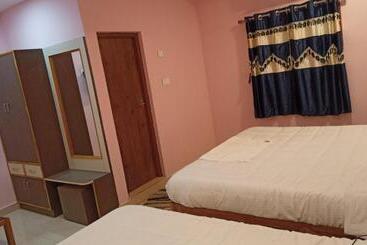 Hotel Aarthi Residency