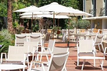 Eden Rose Grand Hotel Bw Premier Collection