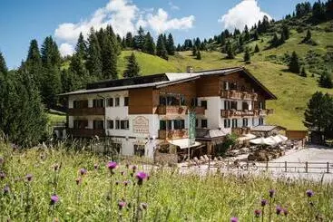 Hotel Monte Cherz