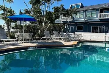 Hotel The Suites At Fishermen S Village   2 Bedroom Suites