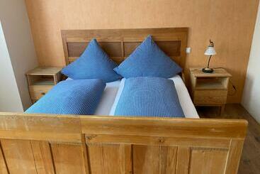 بنسيون Zur Schleibrücke