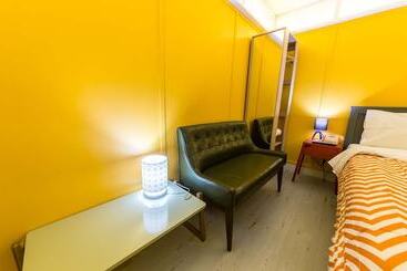 汽车旅馆  Yeongdeungpo Hello