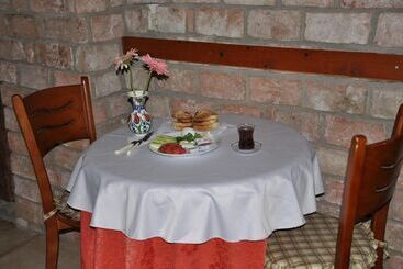 בית מלון כפרי Kont Pansiyon