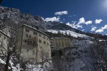 هتل La Genzianella Bormio