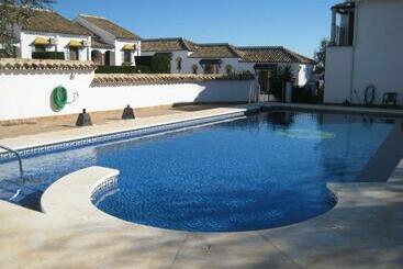 Пансион Complejo Turistico El álamo