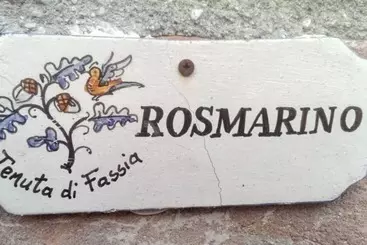 Residenza Rosmarino Charming Apartment In Italy For 4 People