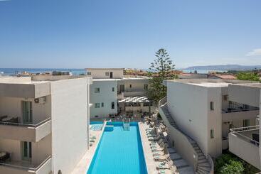 فندق Summer Beach