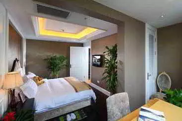 Szálloda The Riverside Baroque Palace